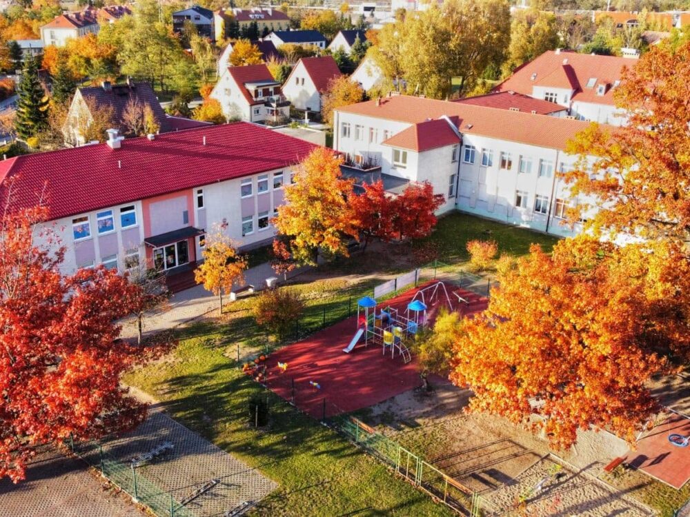 Budynek Szkoły Podstawowej nr 1 w Siechnicach